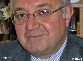 عکس مهرداد خوانساری، دیپلمات پیشین