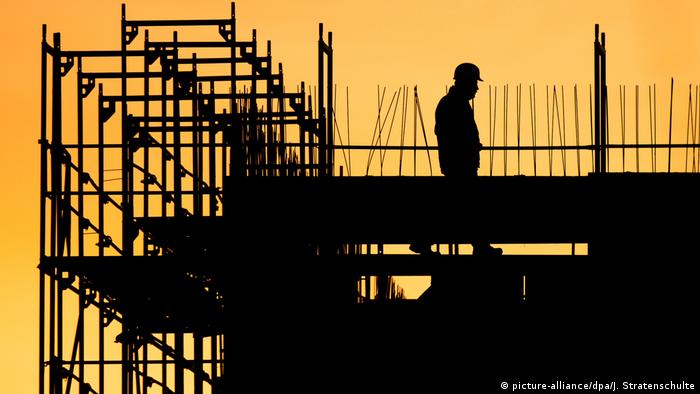 Construction worker at a building site in Hannover