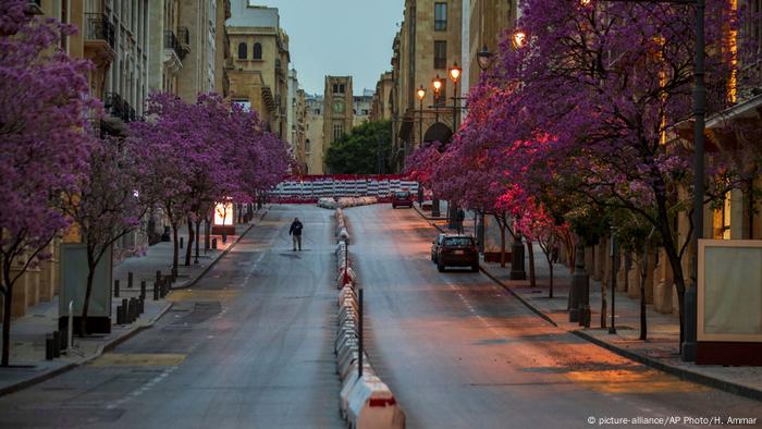 Libanon Leere Straßen, volle Wohnungen. Szene aus Beirut, 21. März
