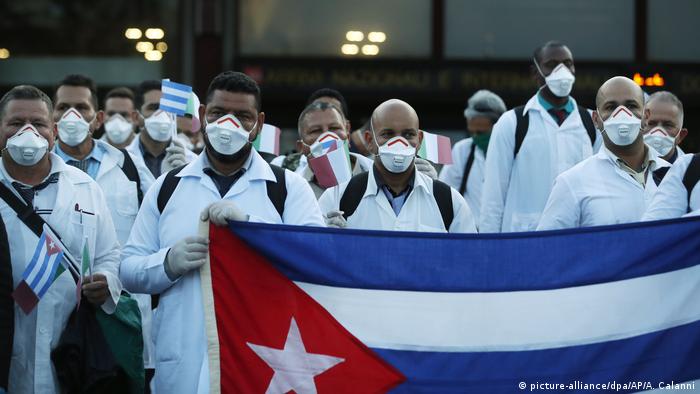 Kubanische Ärzte und Fachleute in Italien