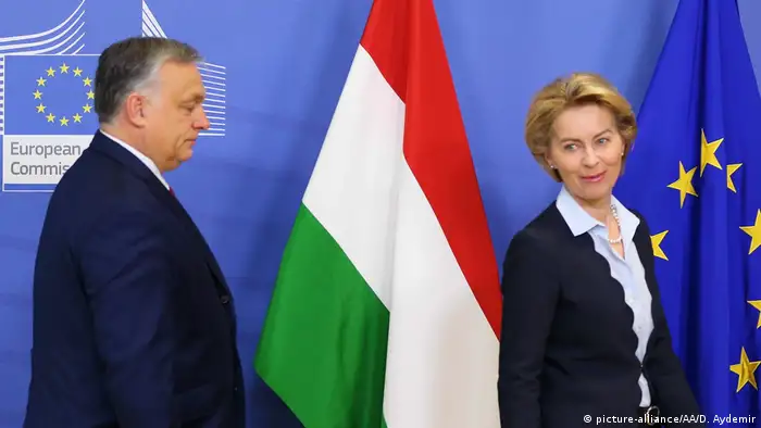 Brüssel- Victor Orban und Ursula von der Leyen