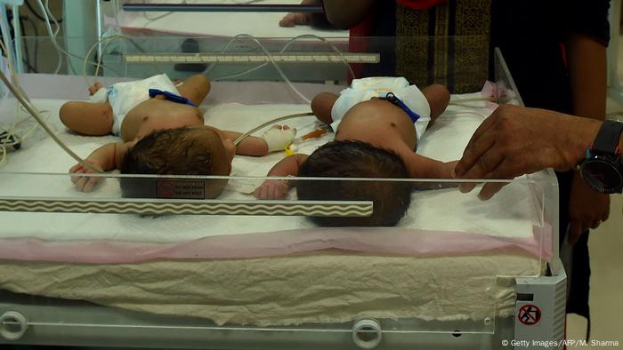 Indian Twins Receive Viral Names Amid Coronavirus Pandemic News Dw 04 04