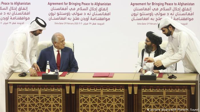 Katar Doha Unterzeichnung Abkommen USA Afghanistan Taliban Zalmay Khalilzad Abdul Ghani Baradar 