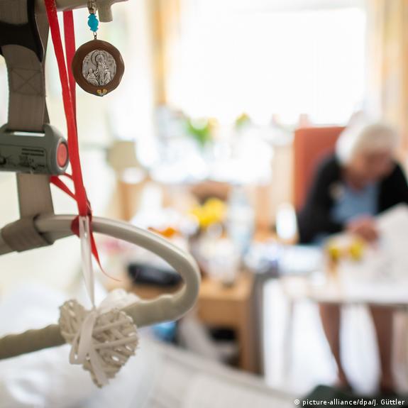 Coronavirus, una tragedia inimaginable en residencias de ancianos, según la  OMS