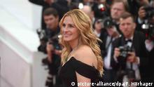 US actress Julia Roberts arrives for the screening of 'Money Monster' during the 69th Annual Cannes Film Festival at Palais des Festivals in Cannes, France, on 12. May 2016. Photo: Felix Hoerhager/dpa - NO WIRE SERVICE - | Verwendung weltweit