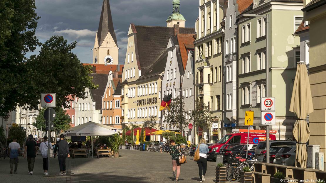 Стариот град со кулата на црквата Св. Мориц, Инголштат, Горна Баварија Стариот град со кулата на црквата Св. Мориц, Инголштат, Горна Баварија