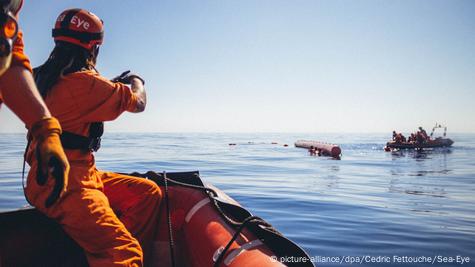 Video: Mediterranean mission - Civil sea rescue of refugees - InfoMigrants