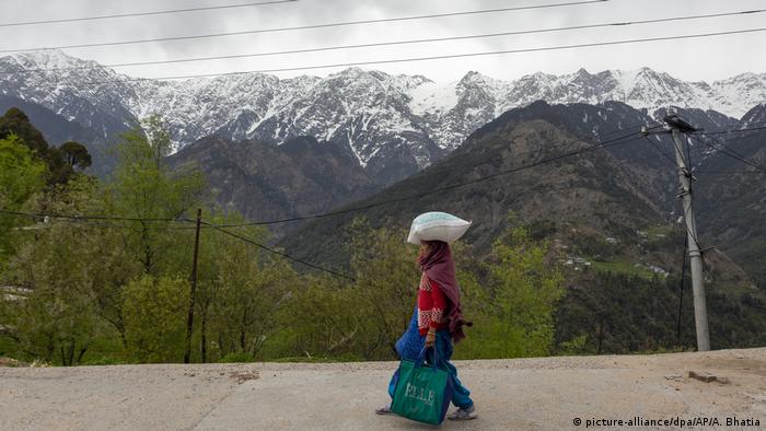 Kenapa India Dan Nepal Berebut Pegunungan Terjal Di Himalaya Dunia Informasi Terkini Dari Berbagai Penjuru Dunia Dw 05 06 2020