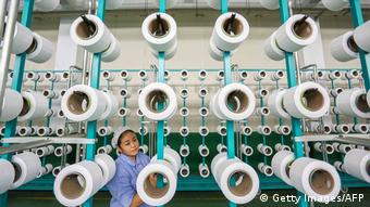 H Kίνα συνεχίζει να παράγει και να παραδίδει προϊόντα