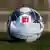 صورة رمزية كرة عليها شعار رابطة الدوري الألمانيا (بوندسليغا) مع كمامة في زمن كورونا