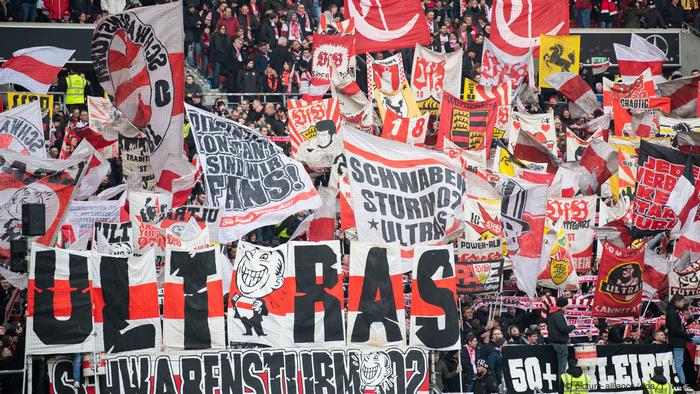 Coronavirus German Football Ultras Pull Together In Trying Times Sports German Football And Major International Sports News Dw 17 04