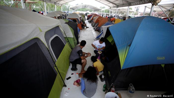 Mexiko Matamoros Asylsuchende im Migrantenlager (Foto: Reuters/D. Becerril)