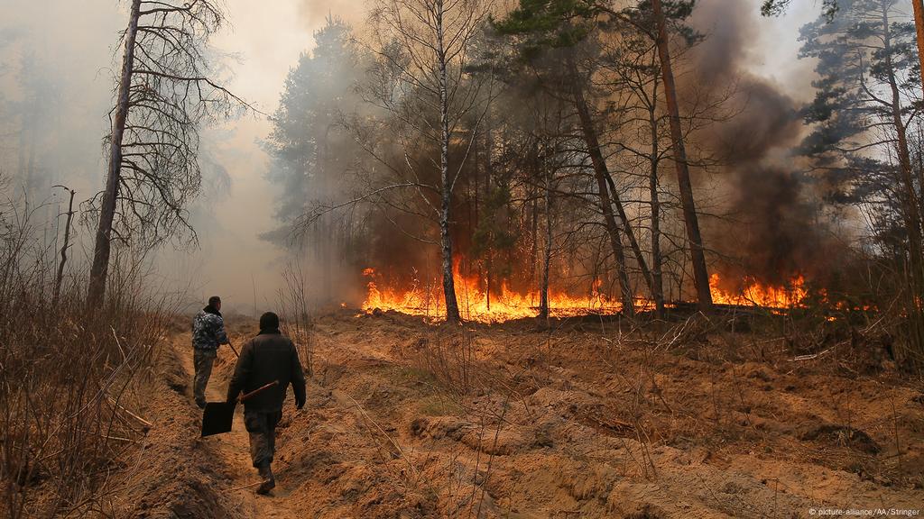 Chernobyl Fires Still Burning On Anniversary Of Accident News Dw 26 04 2020