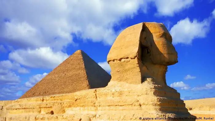 Ägypten, Pyramide und Sphinx von Gizeh (picture-alliance /blickwinkel/McPhoto/M. Runkel)