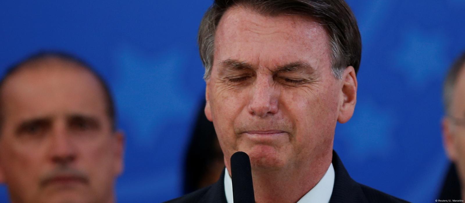 remove vídeos de Bolsonaro por informações incorretas sobre  Covid-19