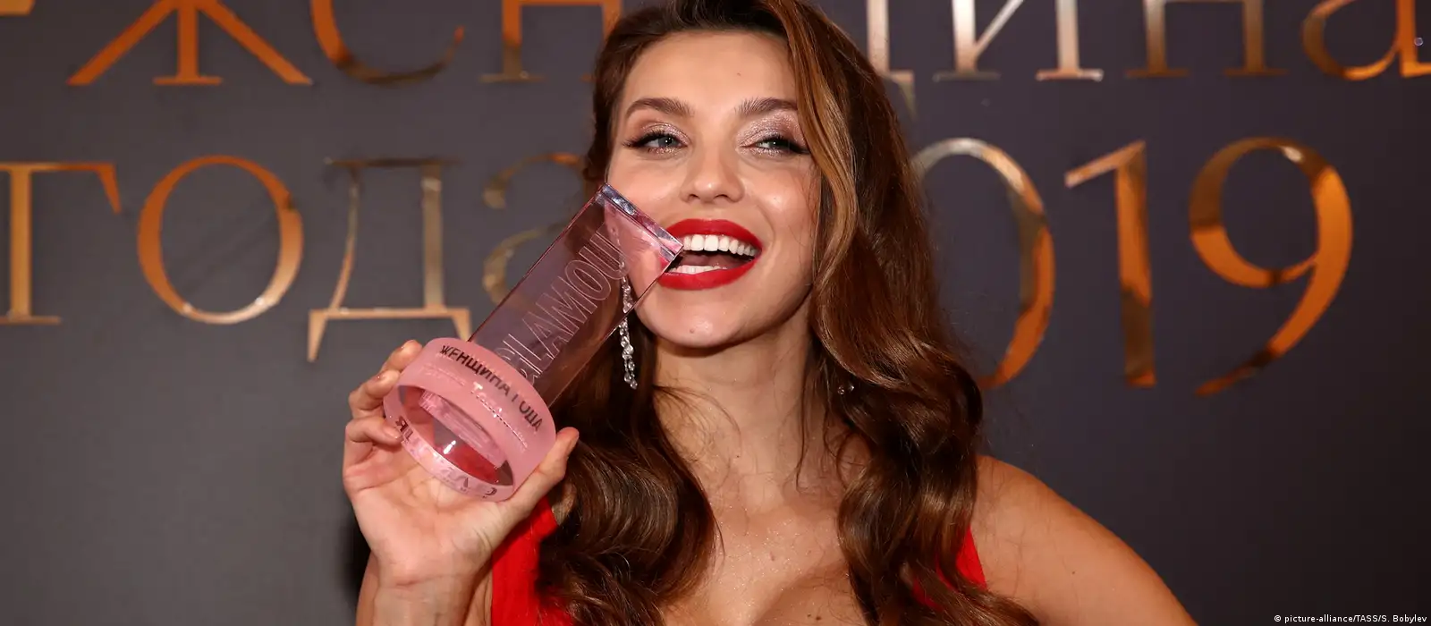 Виктория Джастинмен жыныстық қатынас Краснодар жезөкшелерінің секс суреттері