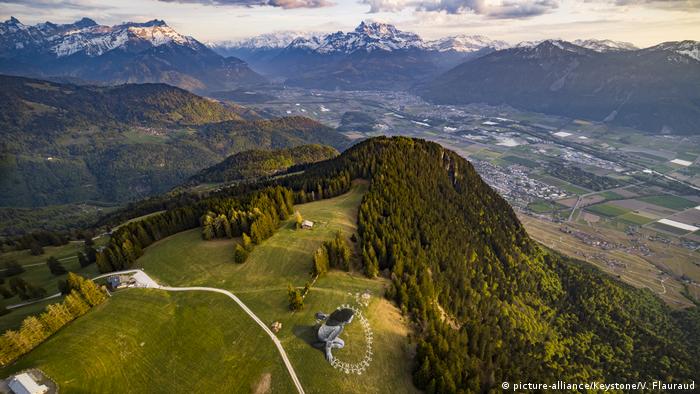 Leysin, yang terletak di Pegunungan Alben bagian Swiss (picture-alliance/Keystone/V. Flauraud)