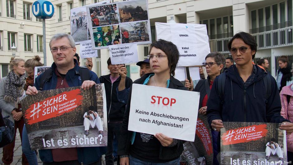 Austria Persists With Relentless Hard Line On Asylum Seekers Europe News And Current Affairs From Around The Continent Dw 25 04 2020