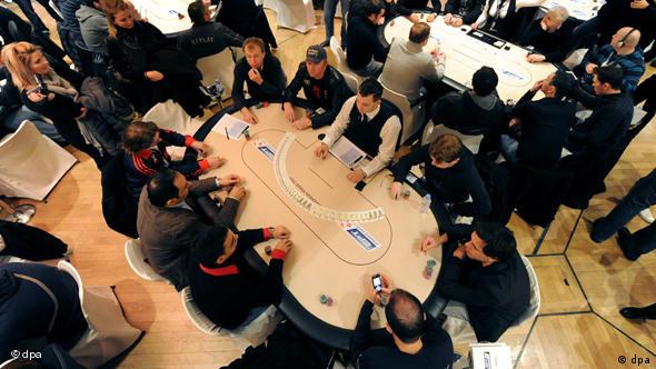 Berlin Poker Überfall Raub Hyatt Flash-Galerie