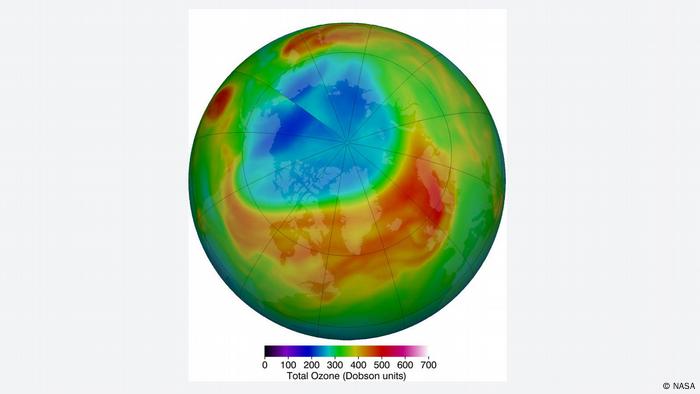 Record Size Ozone Hole Over Arctic Now Healed And Closed News Dw 01 05 2020