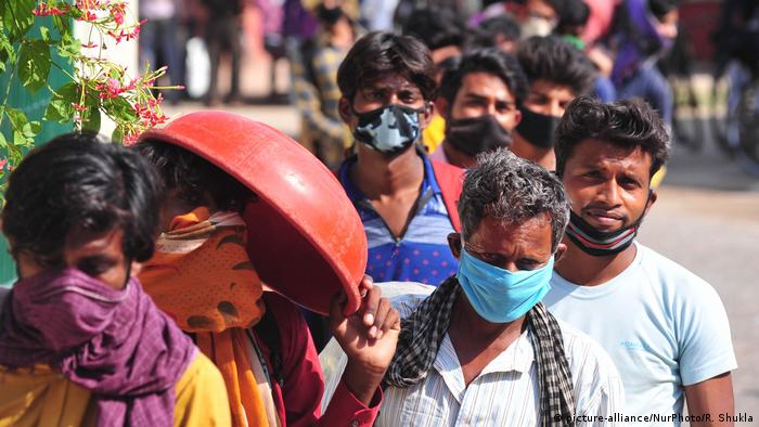 Coronavirus: India's migrant problem turning into humanitarian crisis