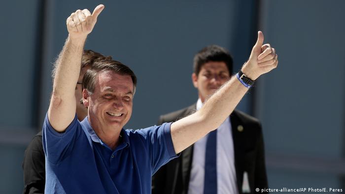 After Playing Down Coronavirus Threat Brazil S Jair Bolsonaro Tests Positive Americas North And South American News Impacting On Europe Dw 07 07 2020