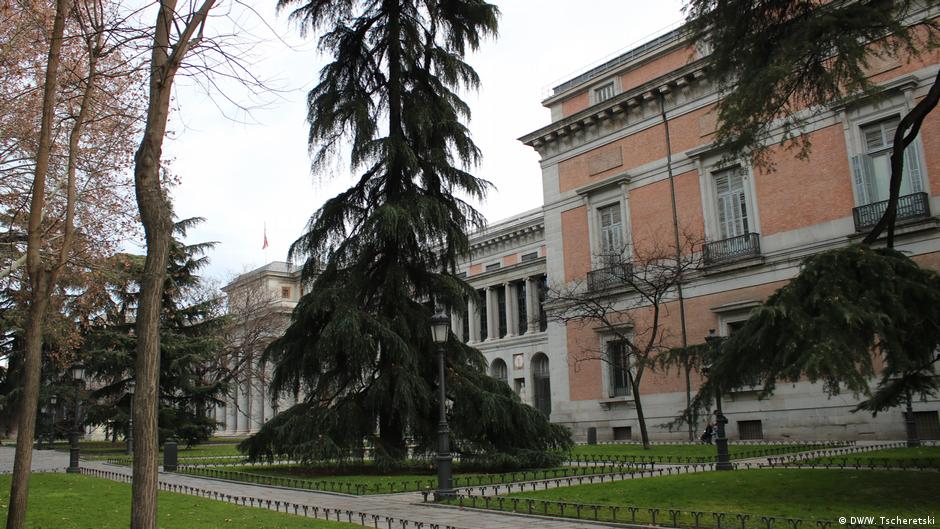 Spanish oil poisoning survivors threaten suicide at El Prado DW 10