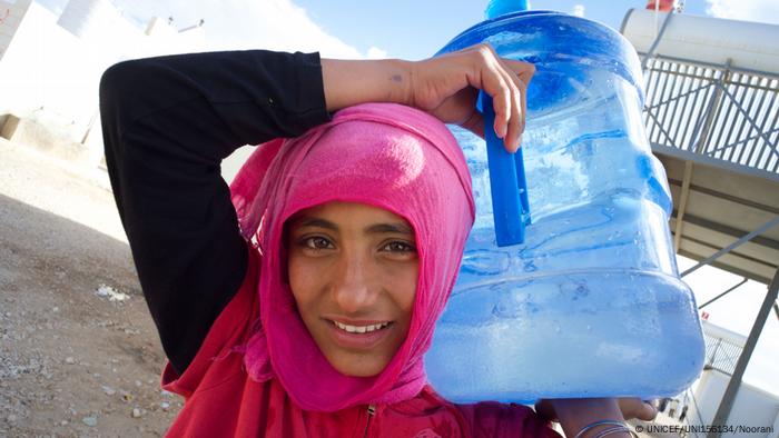 Jordanien | Corona Händehygiene in Slums (UNICEF/UNI156134/Noorani)