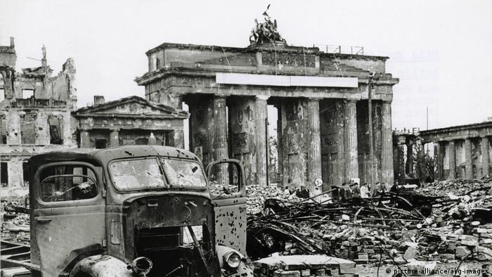 Berlin Brandenburger Tor, Ansicht Kriegszerstörungen