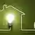 Символическое изображение дома с подключенной к сети лампочкой