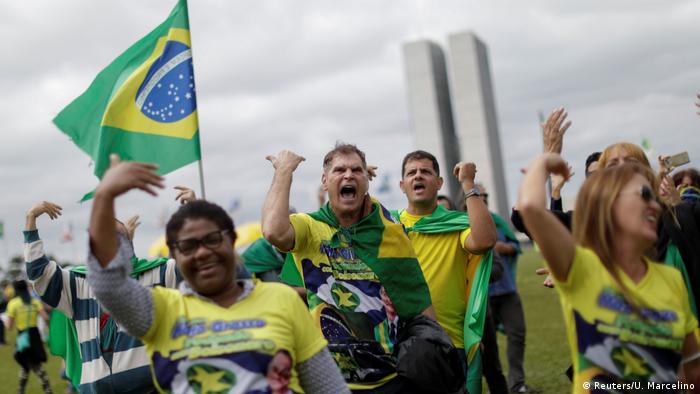 Brasilien | Coronavirus | Pandemie | Anhänger Jair Bolsonaro