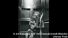Hannah Arendt an der University of Chicago
1966
© Art Resource, New York, Hannah Arendt Bluecher Literary Trust