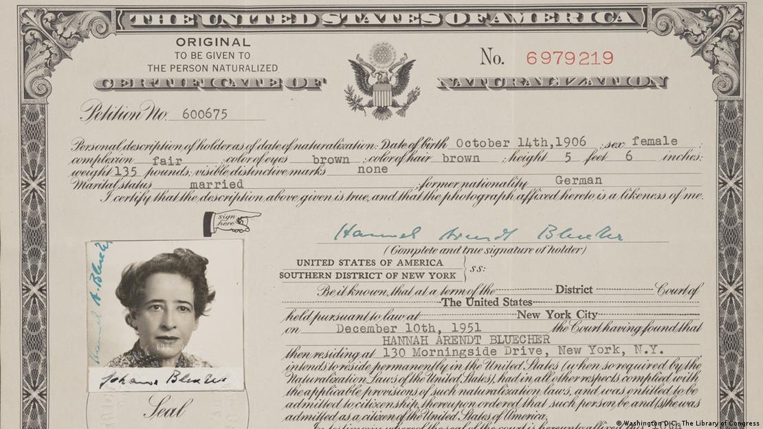 مدرک تابعیت آمریکای هانا آرنت