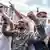 Federal hükümetin korona salgını önlemlerini protesto eden eylemciler - (09.05.2020 / Münih)