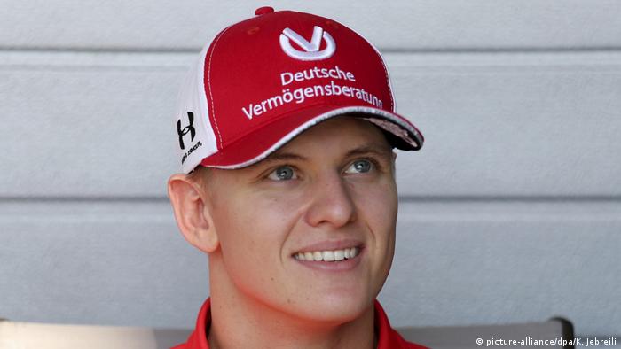 Mick Schumacher Wins F2 Title After Signing F1 Deal With Haas Sports German Football And Major International Sports News Dw 06 12 2020