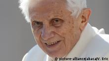 Prasa niemiecka o Benedykcie XVI: „Trudno o bardziej żenującą sytuację”