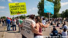 Тисячі людей у Німеччині протестували проти карантинних обмежень