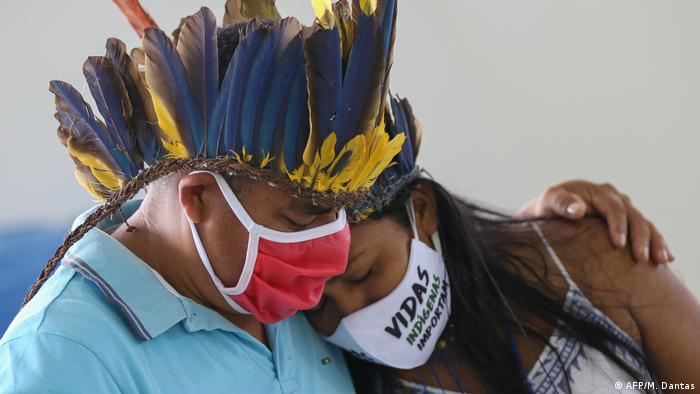 Los indígenas en el Amazonas están siendo especialmente afectados por el coronavirus. 