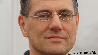 Φρανς Μάιερ: «Η ατομική ελευθερία σταματά εκεί όπου απειλείται η ελευθερία και η υγεία άλλων»