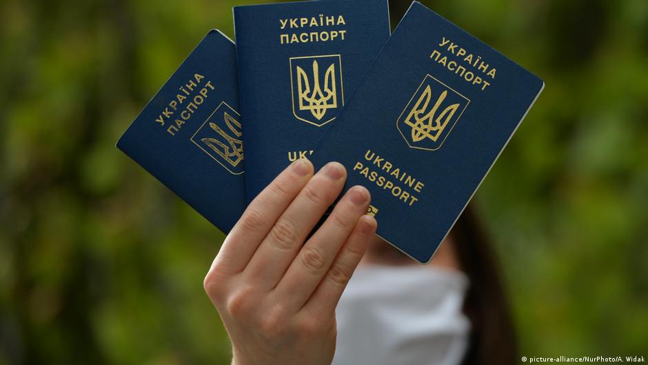 Множинне громадянство: Кабмін розширив перелік країн до 33