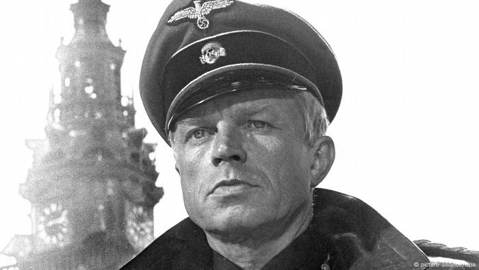 Filmstill - Die Brücke von Arnheim mit Hardy Krüger