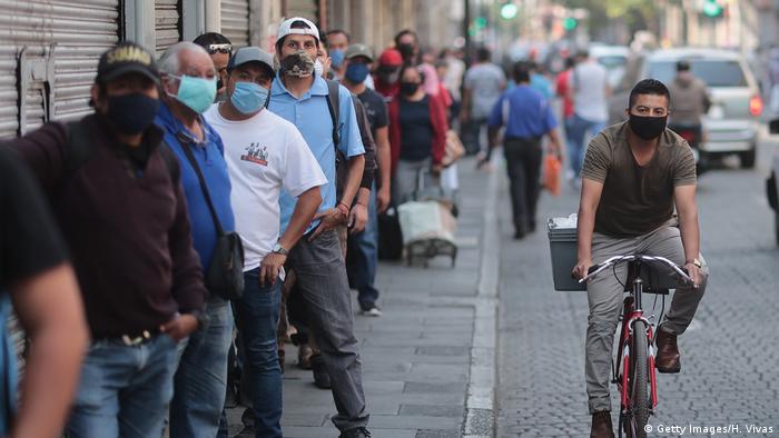 Pandemia podría costarle a México un millón de empleos | Las noticias y  análisis más importantes en América Latina | DW | 25.05.2020