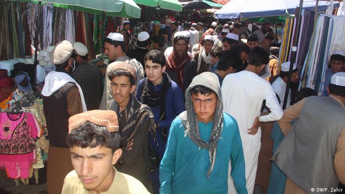 Amid the COVID19 Pandamic, Afghans in eastern Khost province are rushing to the local market