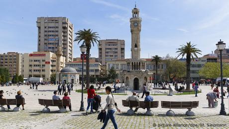Deutsche Welle: Τουρκικές αντιδράσεις στην υπόθεση Τζιτζικώστα