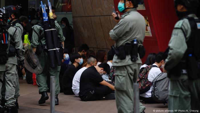 Hongkong Proteste Gesetz Nationalhymne Festnahme