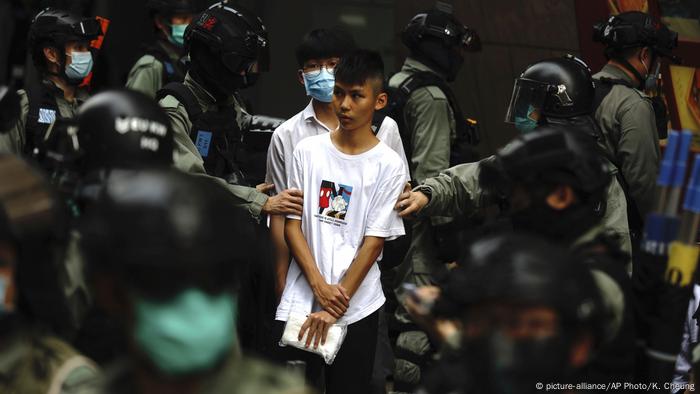 Hongkong Proteste Gesetz Nationalhymne Festnahme