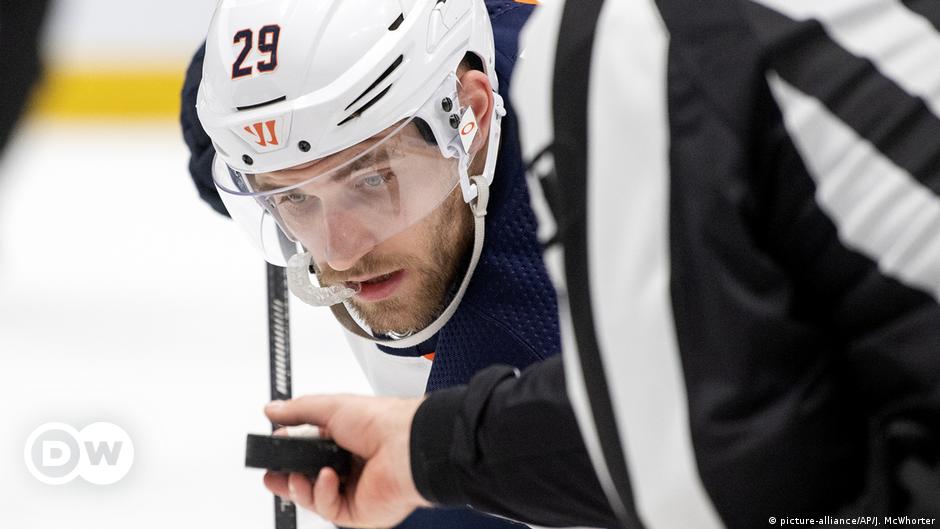 Leon Draisaitl: From German prodigy to NHL top scorer | All media content |  DW | 27.05.2020