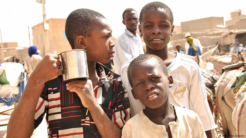 Santri Pengemis Cilik Di Afrika Barat Tiadakah Solusi Bagi Mereka Sosbud Laporan Seputar Seni Gaya Hidup Dan Sosial Dw 05 06 2020