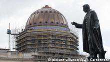 Berlin Humboldt Forum erhält umstrittenes Kuppelkreuz
