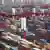 Μπλοκαρισμένα εμπορευματοκιβώτια στο λιμάνι της Σανγκάης
